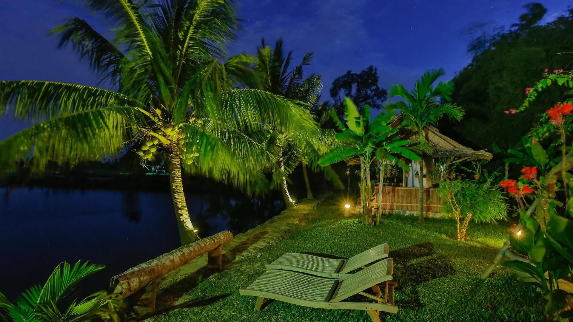 Water Coconut Boutique Villas هوي ان